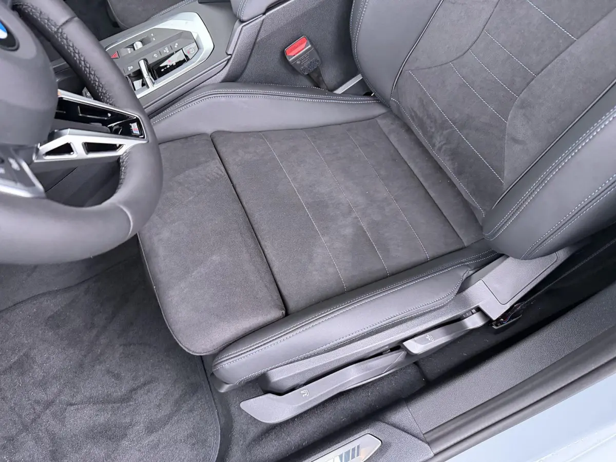 120 | M-Sport Pro | Harman Kardon | Panoramadak | Adaptive Cruise