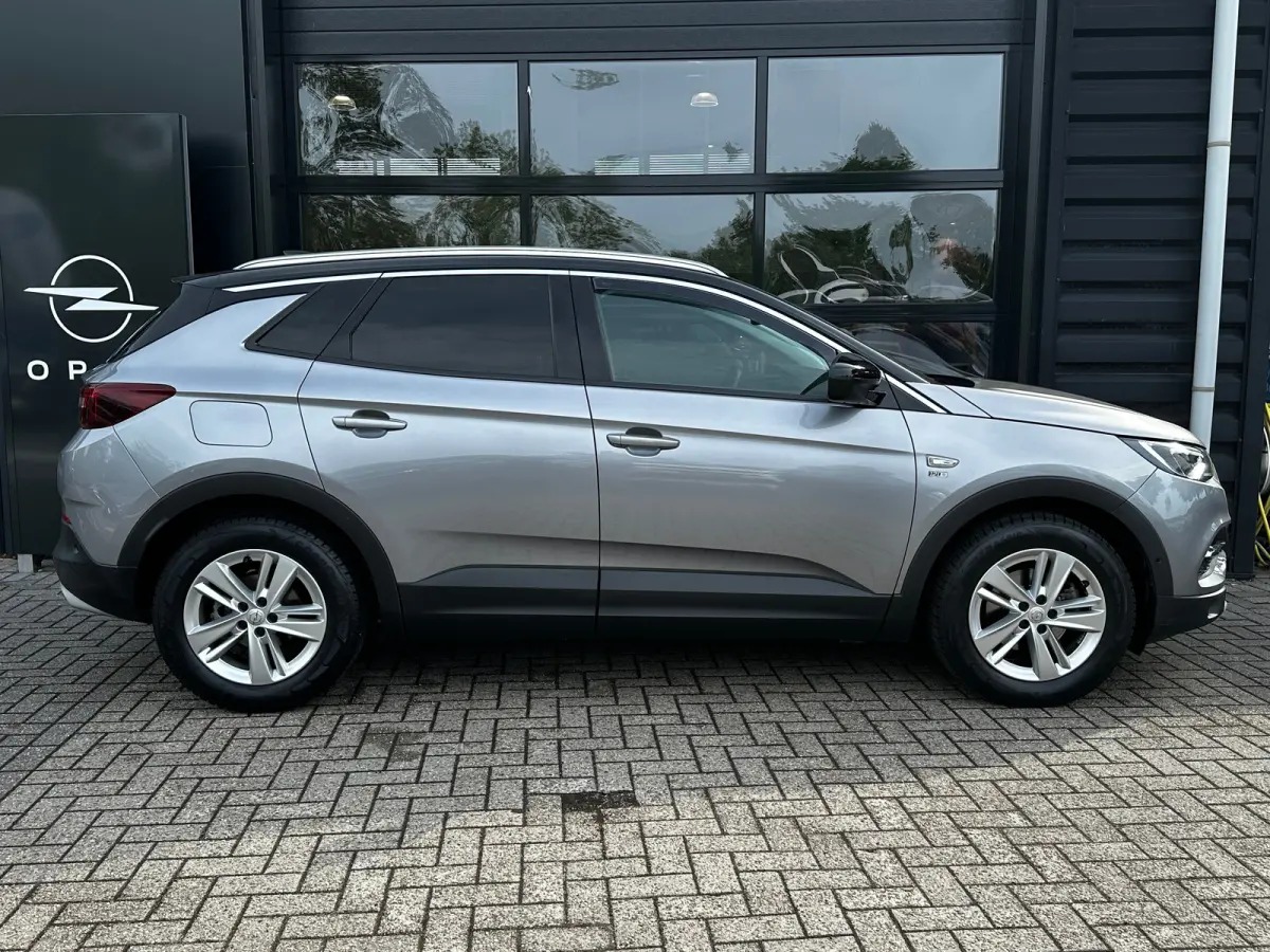 1.2 Turbo 120 Jaar Edition 130 PK | TREKHAAK| CAMERA + SENSOREN| AGR COMFORTSTOELEN| ELECTRONIC CLIMATE CONTROL| CRUISE CONTROL| GETINT GLAS|