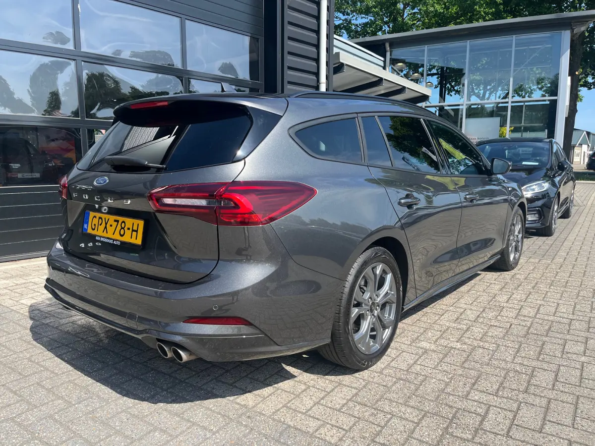 1.0 155PK AUTOMAAT Hybrid ST Line | NAVIGATIE+ APPLE CARPLAY ANDROID AUTO| STOEL, STUUR & VOORRUITVERWARMING| PARKEERSENSOREN V+A| LED KOPLAMPEN| CRUISE CONTROL|