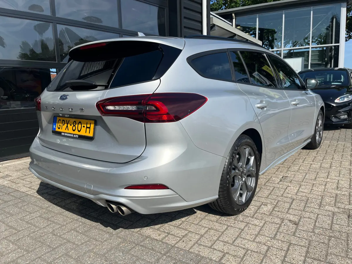 1.0 EcoBoost Hybrid ST Line AUTOMAAT | STOEL, STUUR &VOORRUITVERWARMING| CLIMATE CONTROL| PARKEERSENSOREN V+A| DAB| NAVIGATIE+ APPLE CARPLAY/ANDROID AUTO|