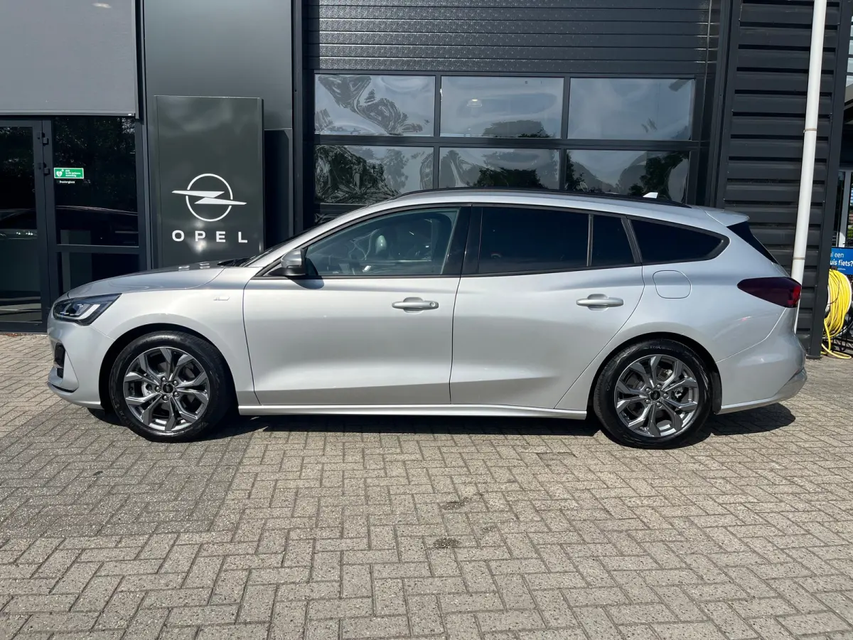 1.0 EcoBoost Hybrid ST Line AUTOMAAT | STOEL, STUUR &VOORRUITVERWARMING| CLIMATE CONTROL| PARKEERSENSOREN V+A| DAB| NAVIGATIE+ APPLE CARPLAY/ANDROID AUTO|