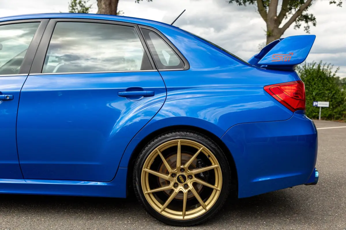 STI 2.5 T Sport WR Blue Pearl I Collector's item I Invidia uitlaatsysteem I Goed onderhouden I Uniek
