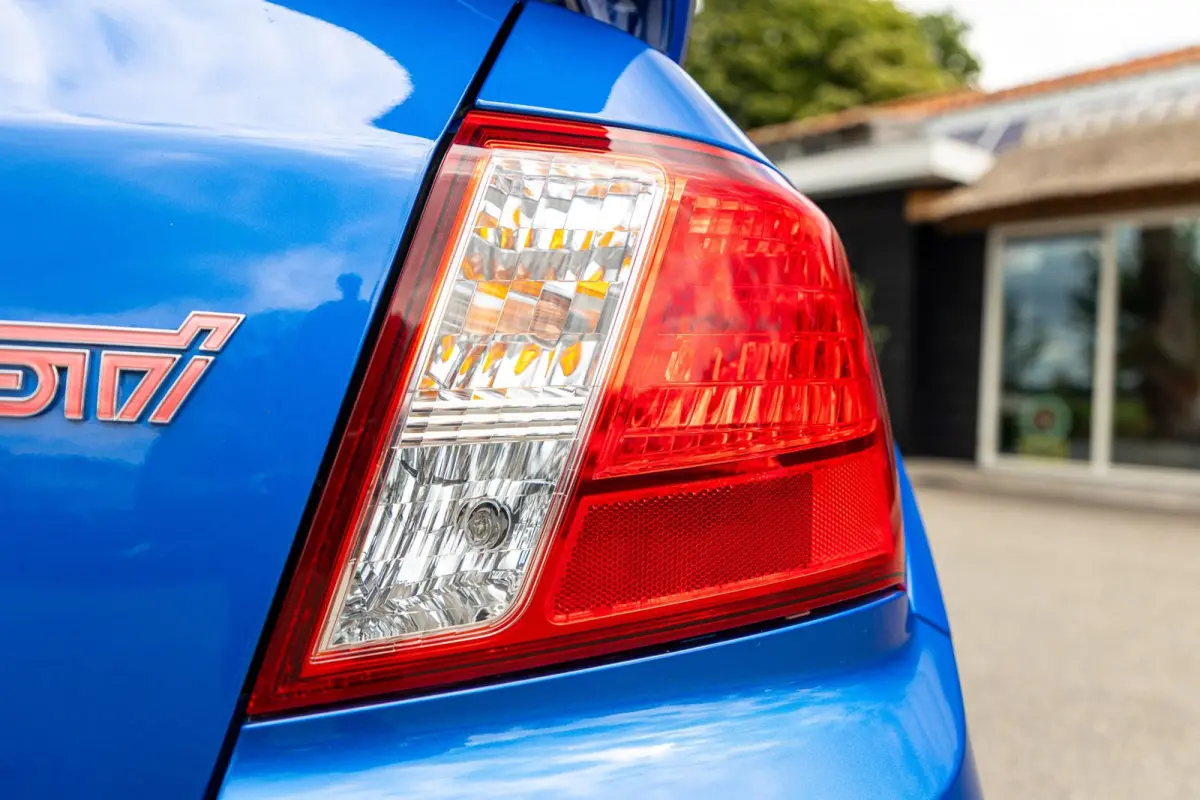 STI 2.5 T Sport WR Blue Pearl I Collector's item I Invidia uitlaatsysteem I Goed onderhouden I Uniek