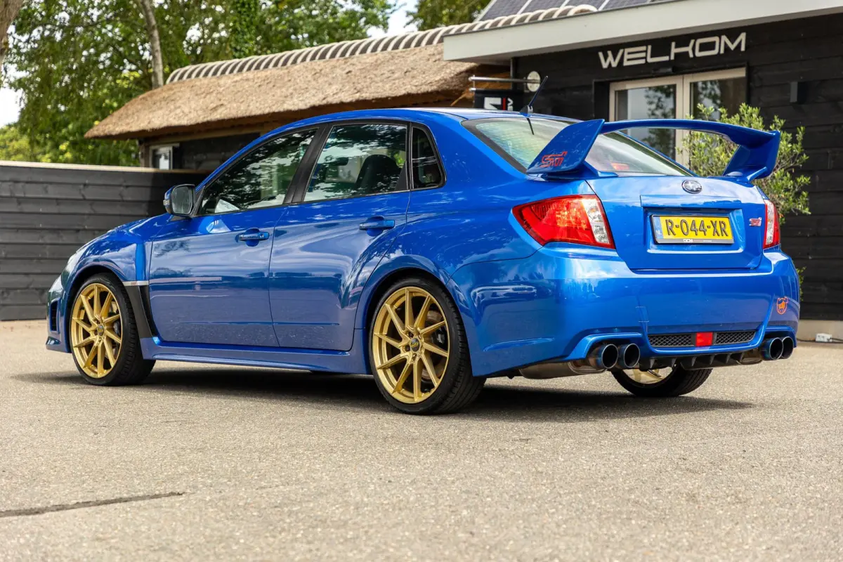 STI 2.5 T Sport WR Blue Pearl I Collector's item I Invidia uitlaatsysteem I Goed onderhouden I Uniek