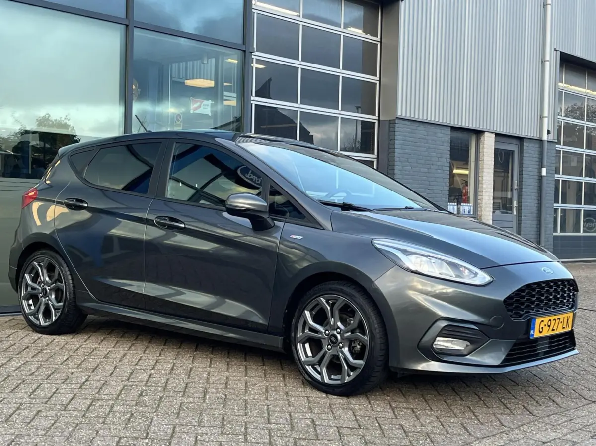 1.0 EcoBoost ST-Line 100PK Cruise Navi Climate Privacy Glass "17 Inch Velgen Full LED *Sportief*