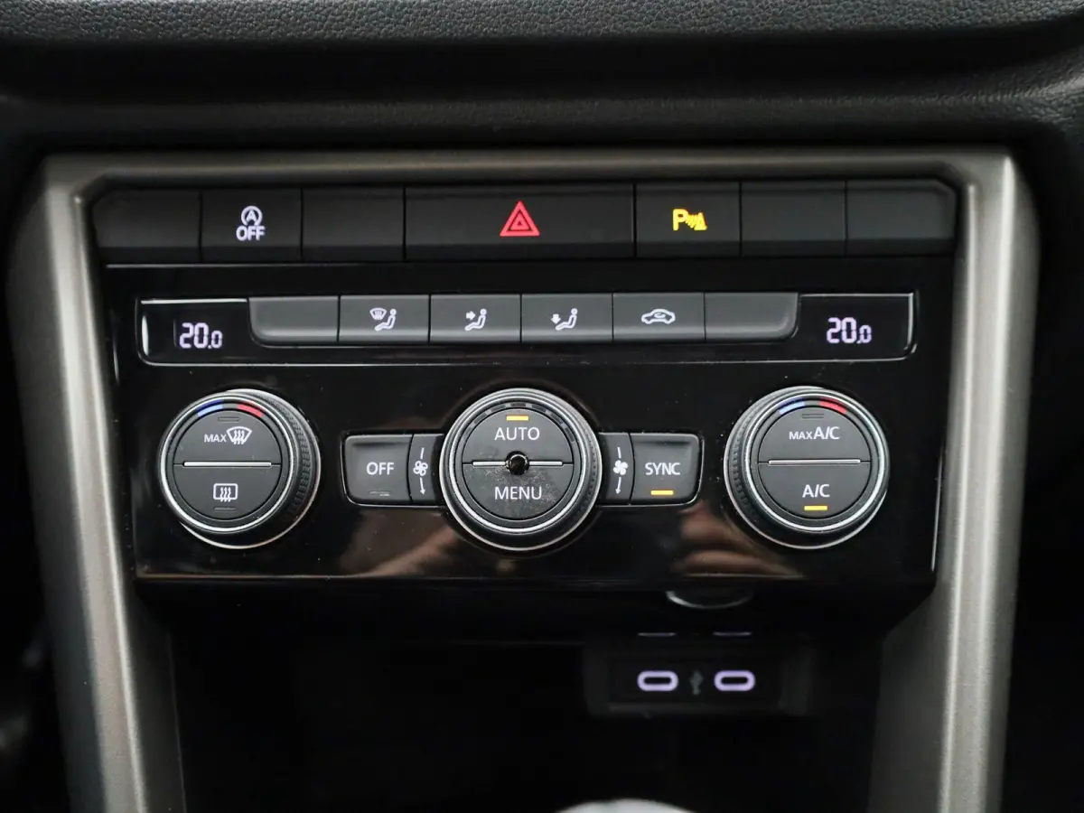 1.5 TSI Style Business | 150 PK | Apple Carplay / Android Auto | Elektrische Kofferklep | Virtual Cockpit | Parkeersensoren |