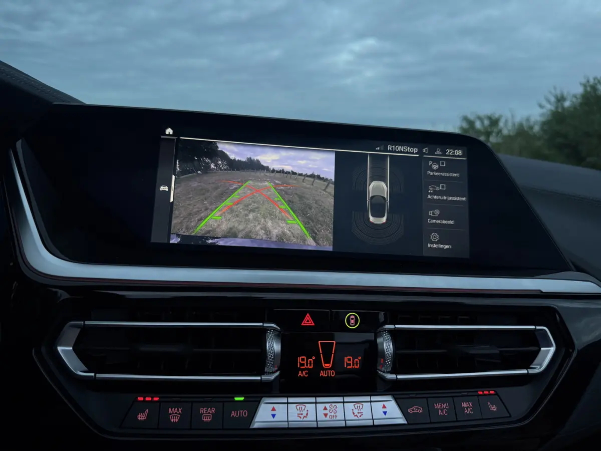 [G29] M40i High Executive l Head-Up l Harman/Kardon l Driving Assistant l Camera l Keyless