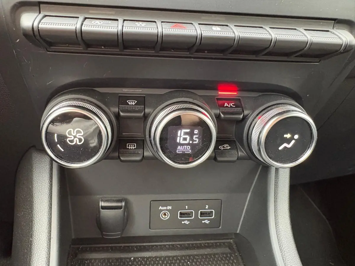 90PK TCe Intens Trekhaak/Navigatie/Camera/Keyfree