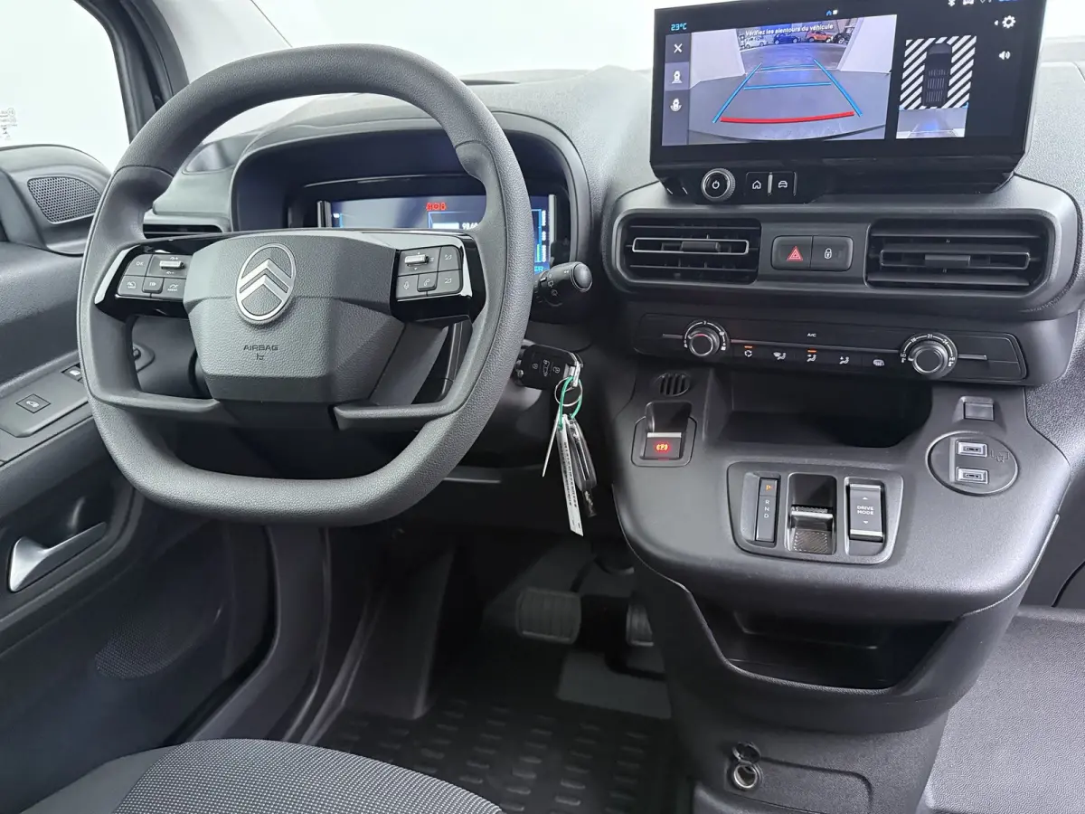 EV 50 kWh 136 Auto L1 | ND | Elektrisch verstelbare en verwarmbare buitenspiegels | Parkeersensoren achter | Stoelverwarming op voorstoelen (4 standen)