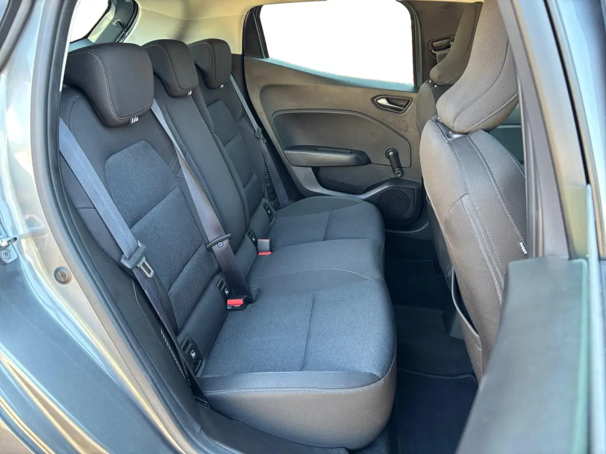 1.6 E-Tech Hybrid 145 PK Equilibre ✅ LED ✅ CarPlay ✅ Navi