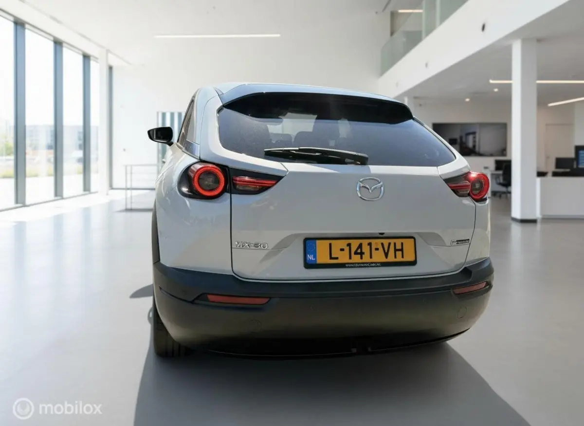 e-SkyActiv 145 Comfort 36 kWh | SOH 94% | CCS | HUD | Camera