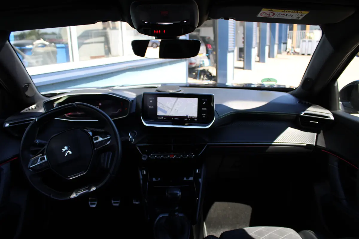 1.2 PureTech GT Pack Stoelverwarming | Adaptive Cruise Control | Navigatie | Focal HiFi | Android Auto/Apple Carplay