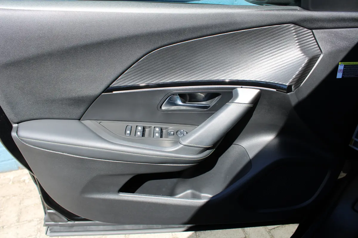 1.2 PureTech GT Pack Stoelverwarming | Adaptive Cruise Control | Navigatie | Focal HiFi | Android Auto/Apple Carplay