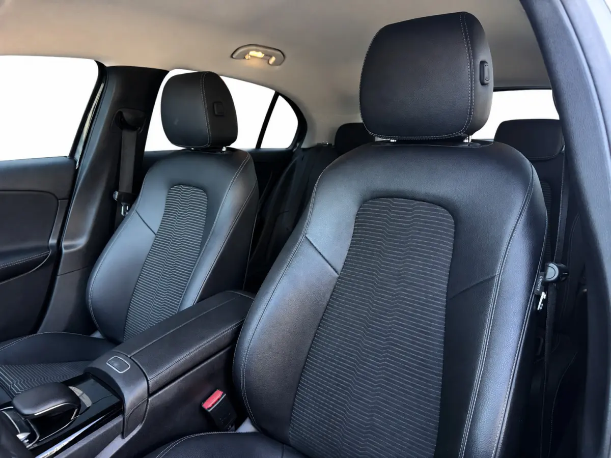 200 | Widescreen | Carplay | Sfeerverlichting | AMG velgen | Camera | Stoelver. | Dealer onderhouden | A200