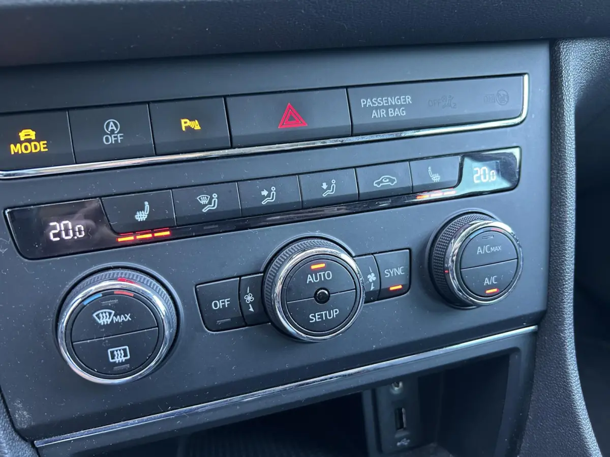 1.4 EcoTSI 150pk FR Connect NAVI + STOEL V.W. I PDC V+A I LED