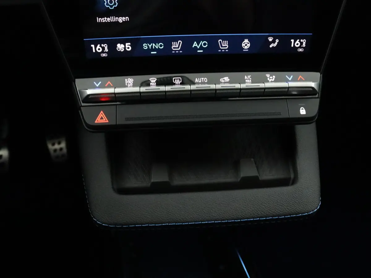 esprit Alpine 220 pk long range |  advanced driving assist & augmented vision | Harman Kardon | Panoramadak |
