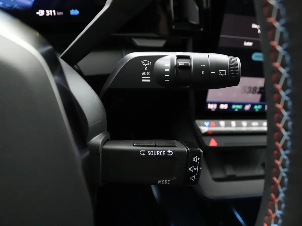 esprit Alpine 220 pk long range |  advanced driving assist & augmented vision | Harman Kardon | Panoramadak |
