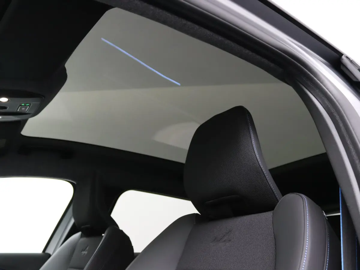 esprit Alpine 220 pk long range |  advanced driving assist & augmented vision | Harman Kardon | Panoramadak |