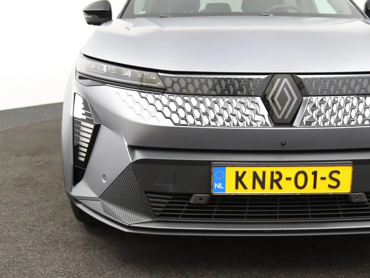 esprit Alpine 220 pk long range |  advanced driving assist & augmented vision | Harman Kardon | Panoramadak |