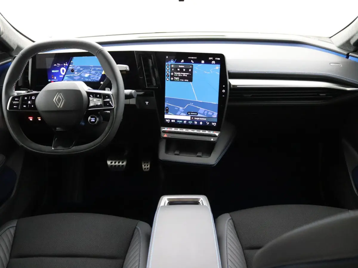 esprit Alpine 220 pk long range |  advanced driving assist & augmented vision | Harman Kardon | Panoramadak |