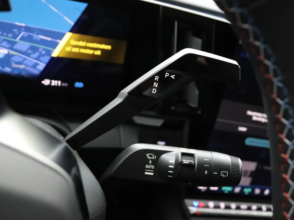 esprit Alpine 220 pk long range |  advanced driving assist & augmented vision | Harman Kardon | Panoramadak |