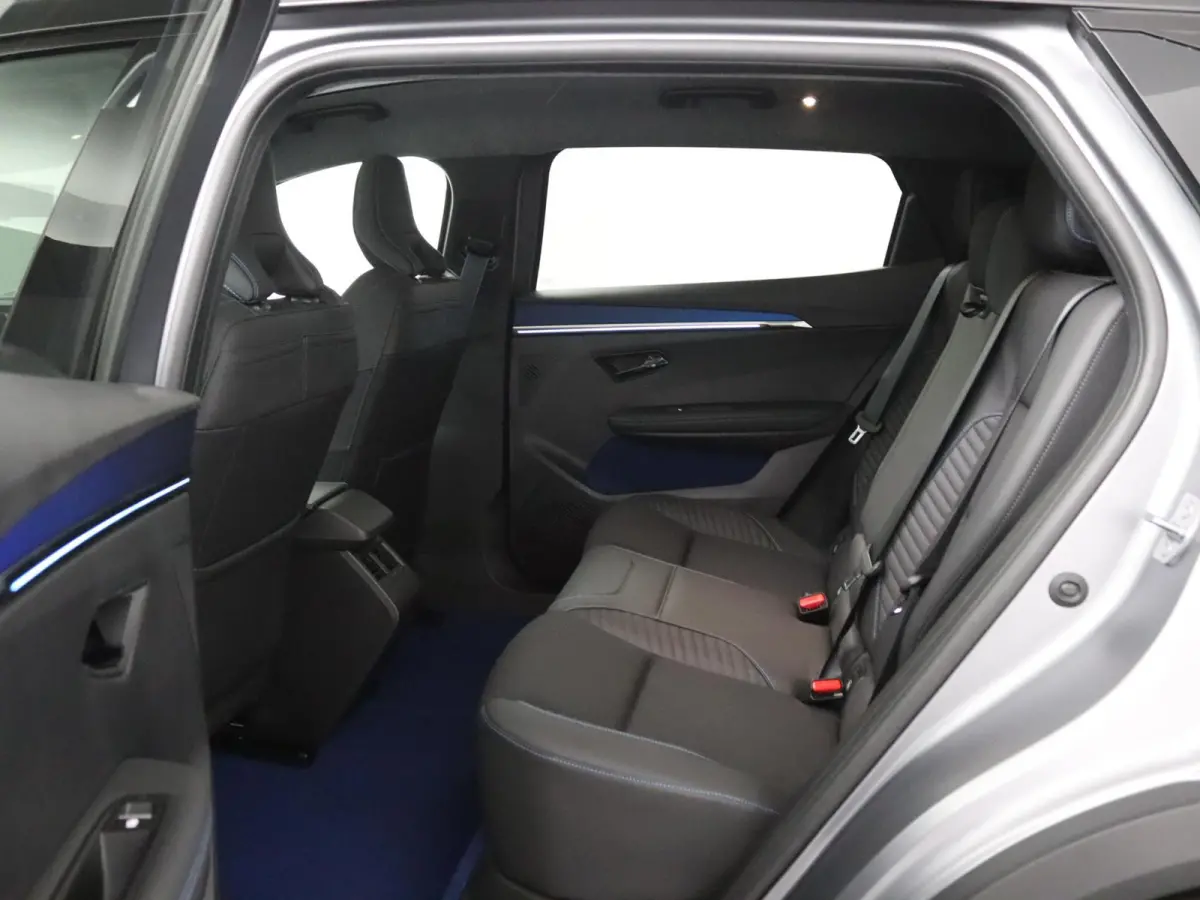 esprit Alpine 220 pk long range |  advanced driving assist & augmented vision | Harman Kardon | Panoramadak |