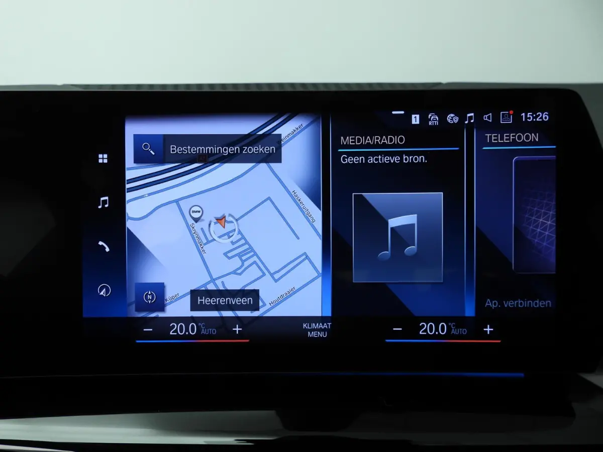 218i | M-Sportpakket | LED | Navigatie | Trekhaak | Panoramadak | Sportstoelen | DAB | Harman-kardon sound | Alu 18 inch