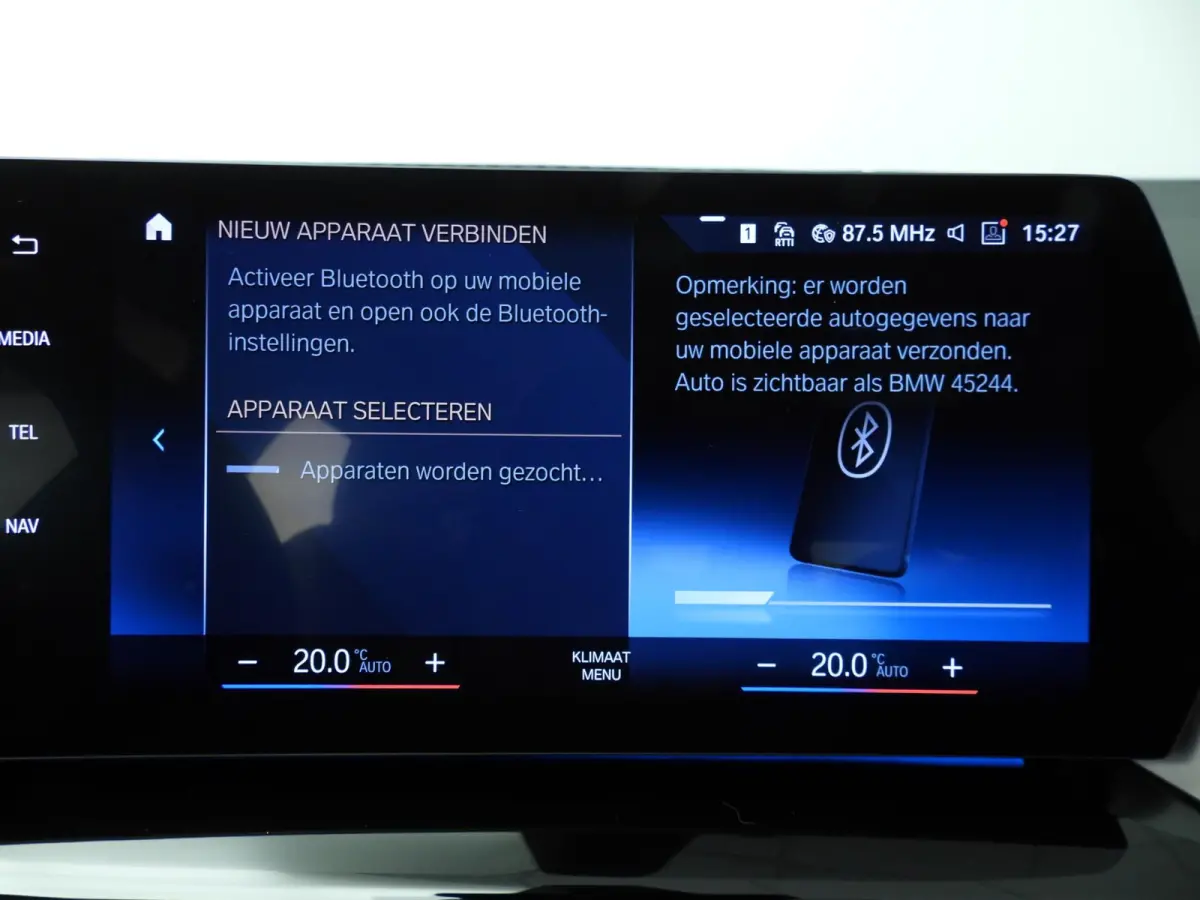 218i | M-Sportpakket | LED | Navigatie | Trekhaak | Panoramadak | Sportstoelen | DAB | Harman-kardon sound | Alu 18 inch