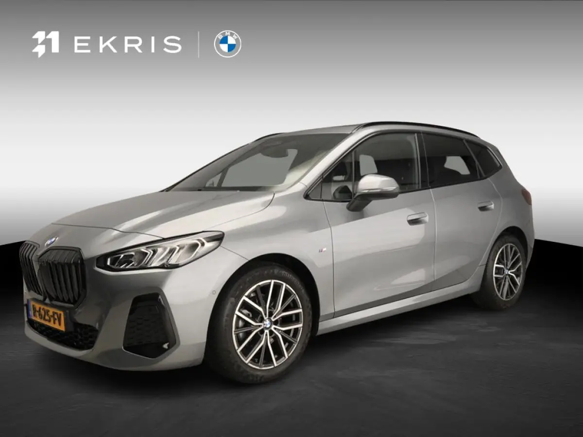 218i | M-Sportpakket | LED | Navigatie | Trekhaak | Panoramadak | Sportstoelen | DAB | Harman-kardon sound | Alu 18 inch