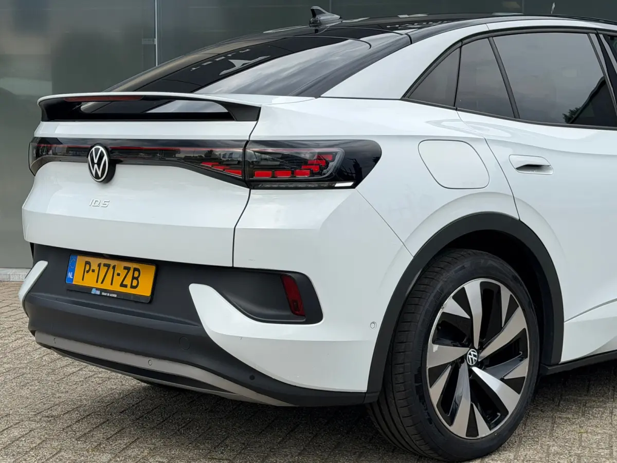 ID.5 Pro 77 kWh SOH 93.77%Dealer onderhouden/Eerste eigenaar/IQ Ligh