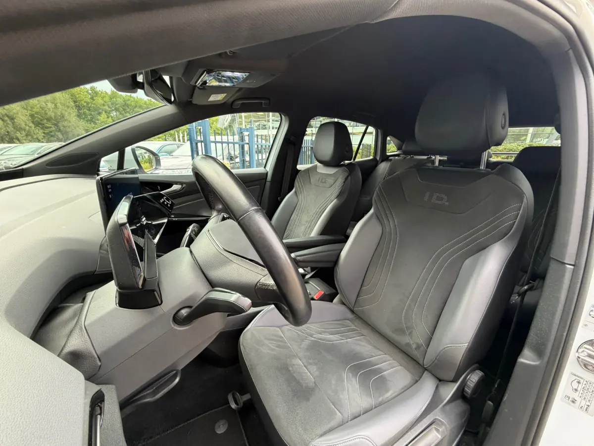 ID.5 Pro 77 kWh SOH 93.77%Dealer onderhouden/Eerste eigenaar/IQ Ligh