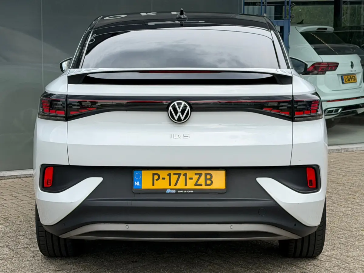 ID.5 Pro 77 kWh SOH 93.77%Dealer onderhouden/Eerste eigenaar/IQ Ligh