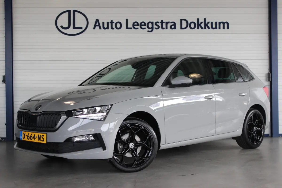 1.0 TSI Sport Business Steel Grey | Carplay | Sportstoelen | Carplay | Clima | LED | Bluetooth | Cruise | 18" LMV | PDC