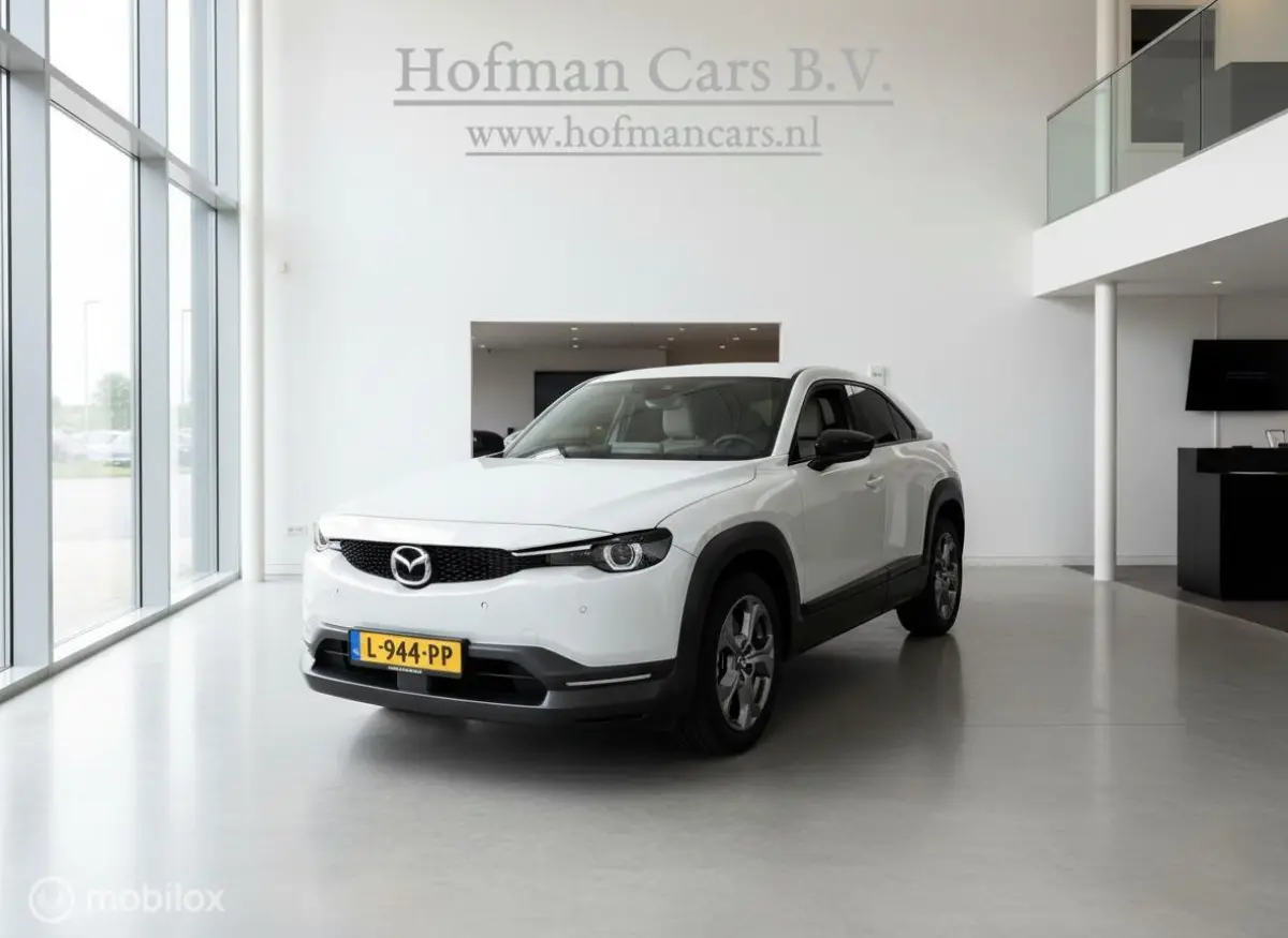 e-SkyActiv 145 Comfort 36 kWh | 45.188 km | SOH 93% | CCS | HUD