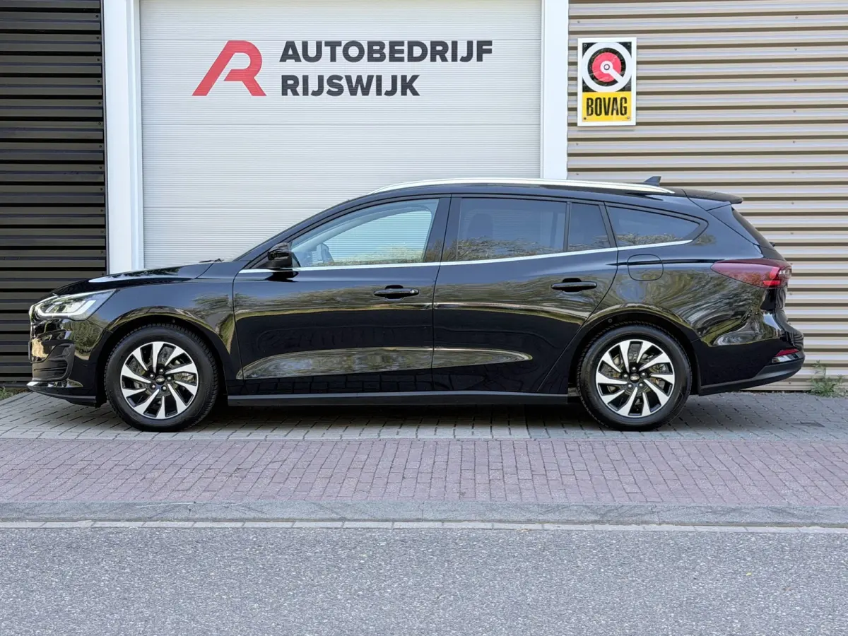 1.0 EcoBoost Hybrid Titanium X