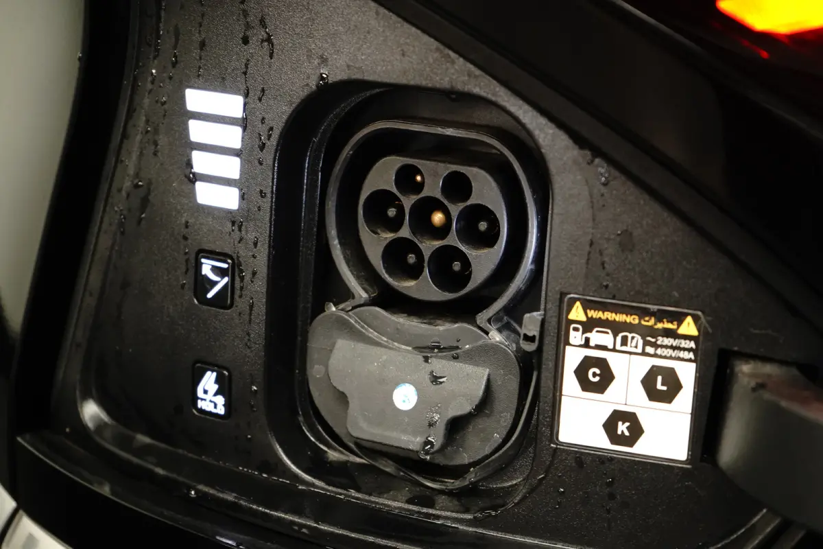 Edition 77.4 kWh | Stoelverwarming | Camera | Apple Carplay | Adap. Cruise | Leder | BTW-Auto
