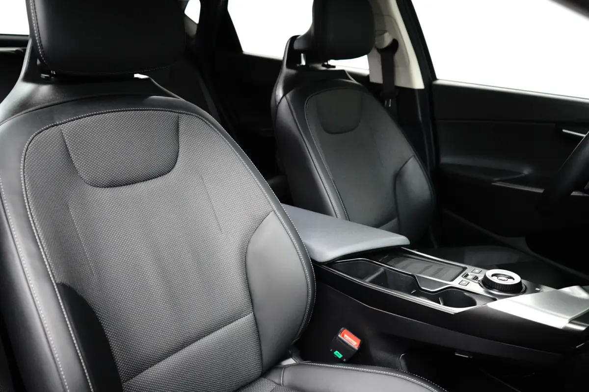 Edition 77.4 kWh | Stoelverwarming | Camera | Apple Carplay | Adap. Cruise | Leder | BTW-Auto