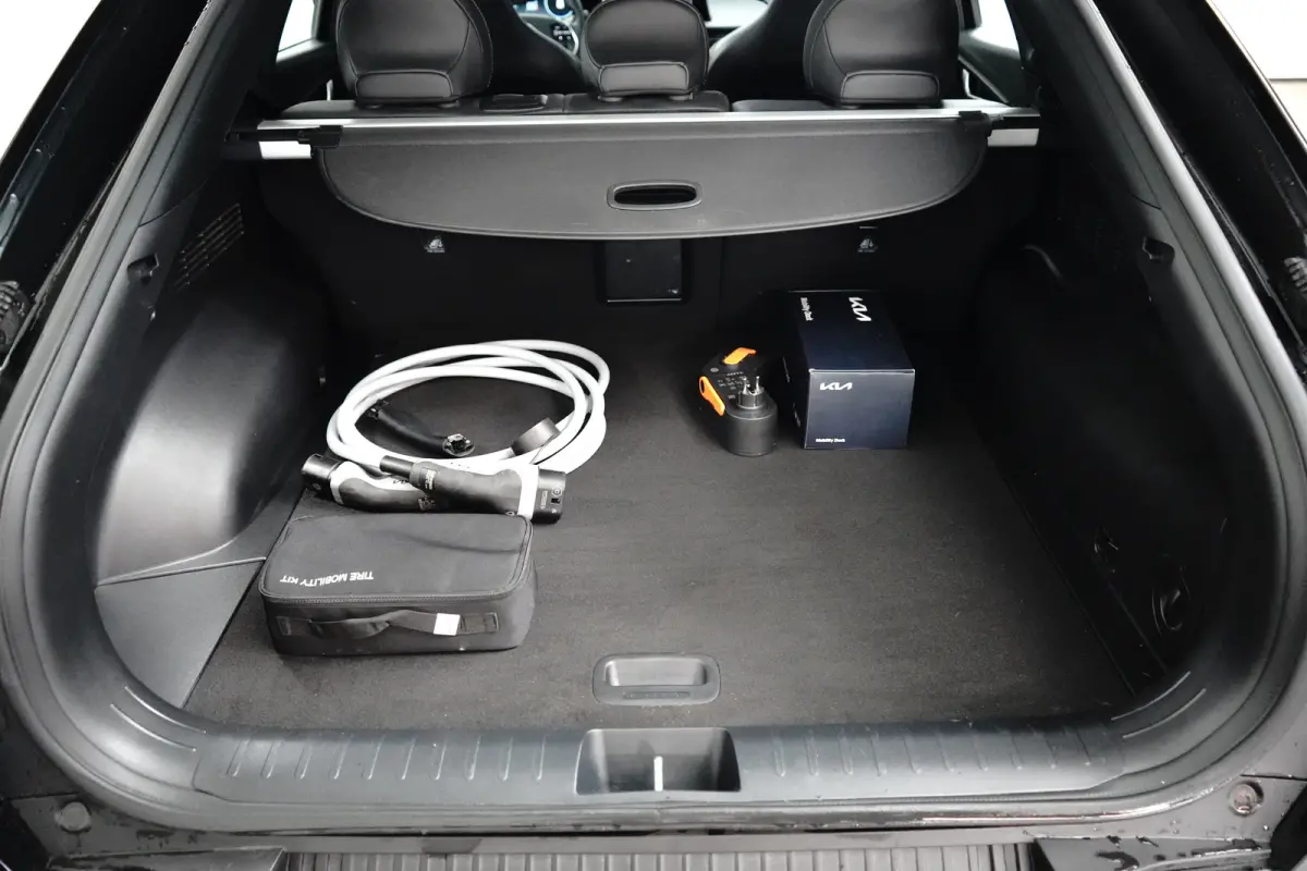 Edition 77.4 kWh | Stoelverwarming | Camera | Apple Carplay | Adap. Cruise | Leder | BTW-Auto