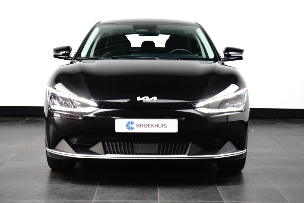 Edition 77.4 kWh | Stoelverwarming | Camera | Apple Carplay | Adap. Cruise | Leder | BTW-Auto