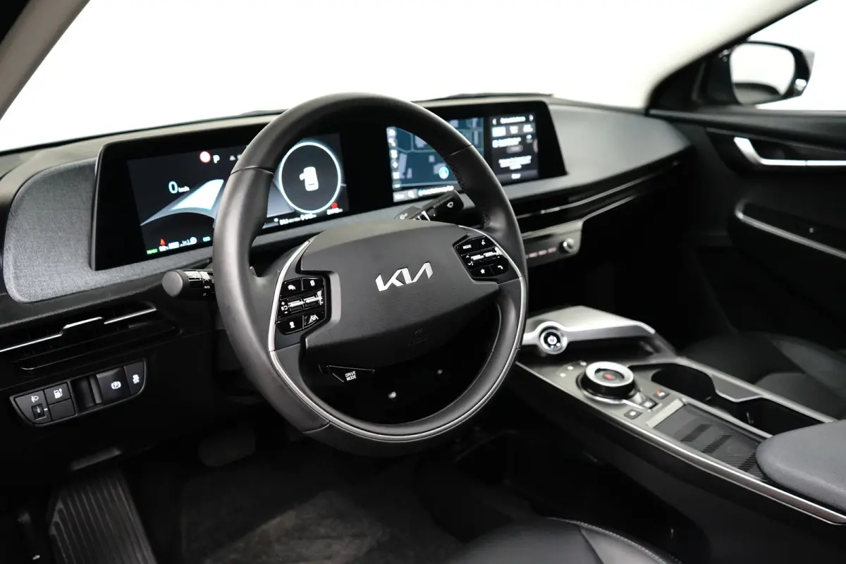 Edition 77.4 kWh | Stoelverwarming | Camera | Apple Carplay | Adap. Cruise | Leder | BTW-Auto