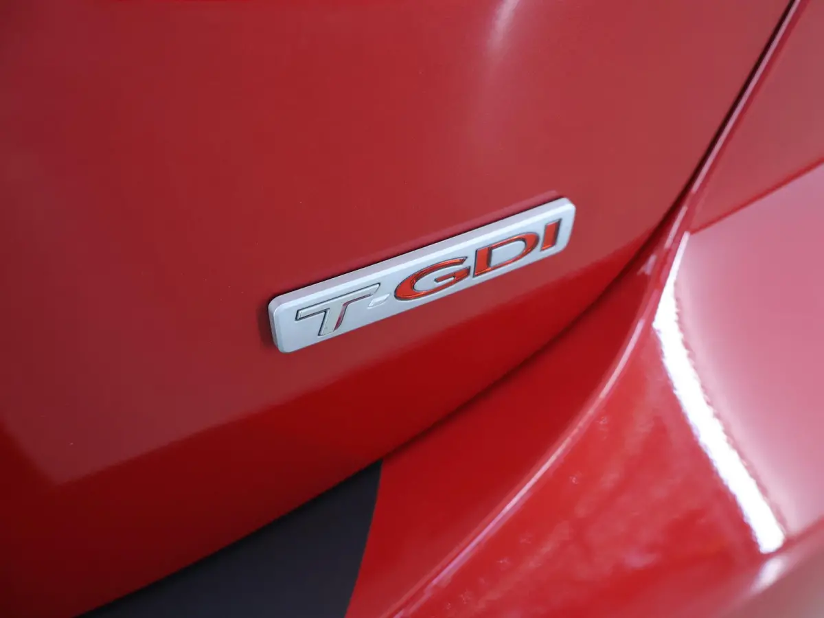 1.0 TGDI DynamicPlusLine | Keyless | Navigatie | Climate Control | Parkeercamera