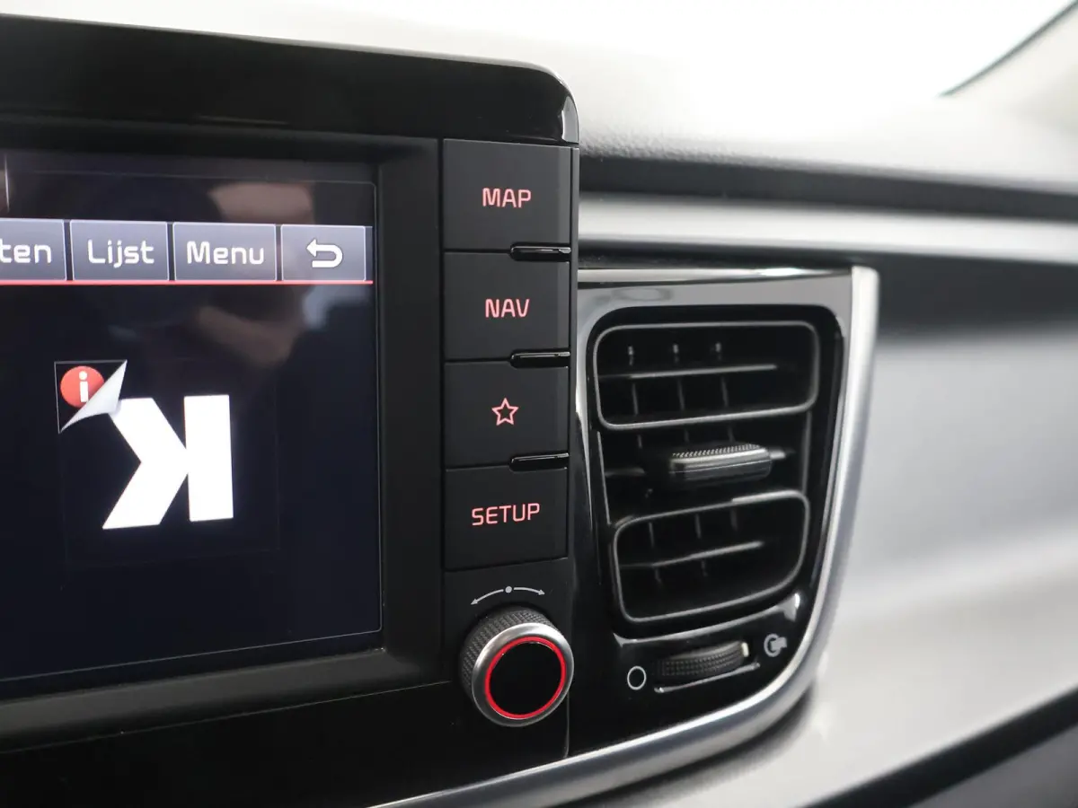1.0 TGDI DynamicPlusLine | Keyless | Navigatie | Climate Control | Parkeercamera