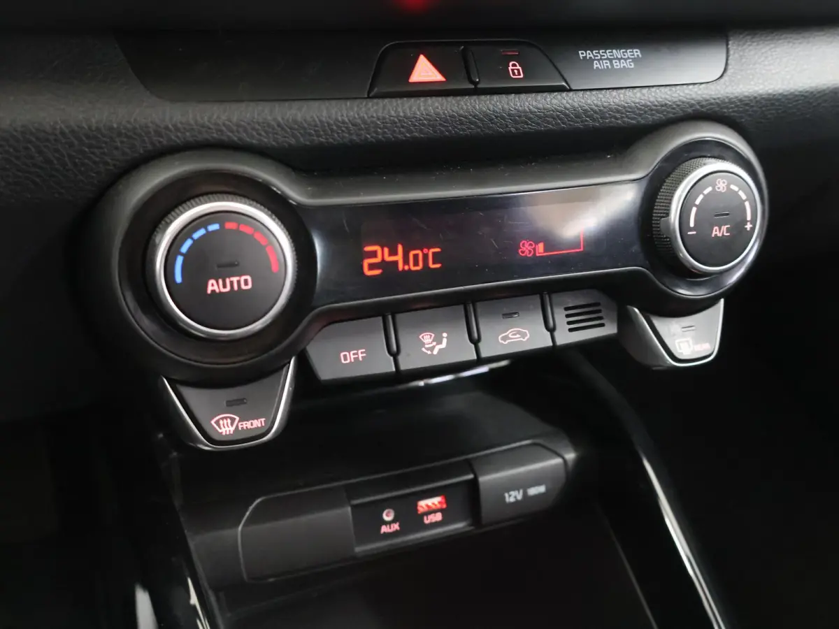 1.0 TGDI DynamicPlusLine | Keyless | Navigatie | Climate Control | Parkeercamera