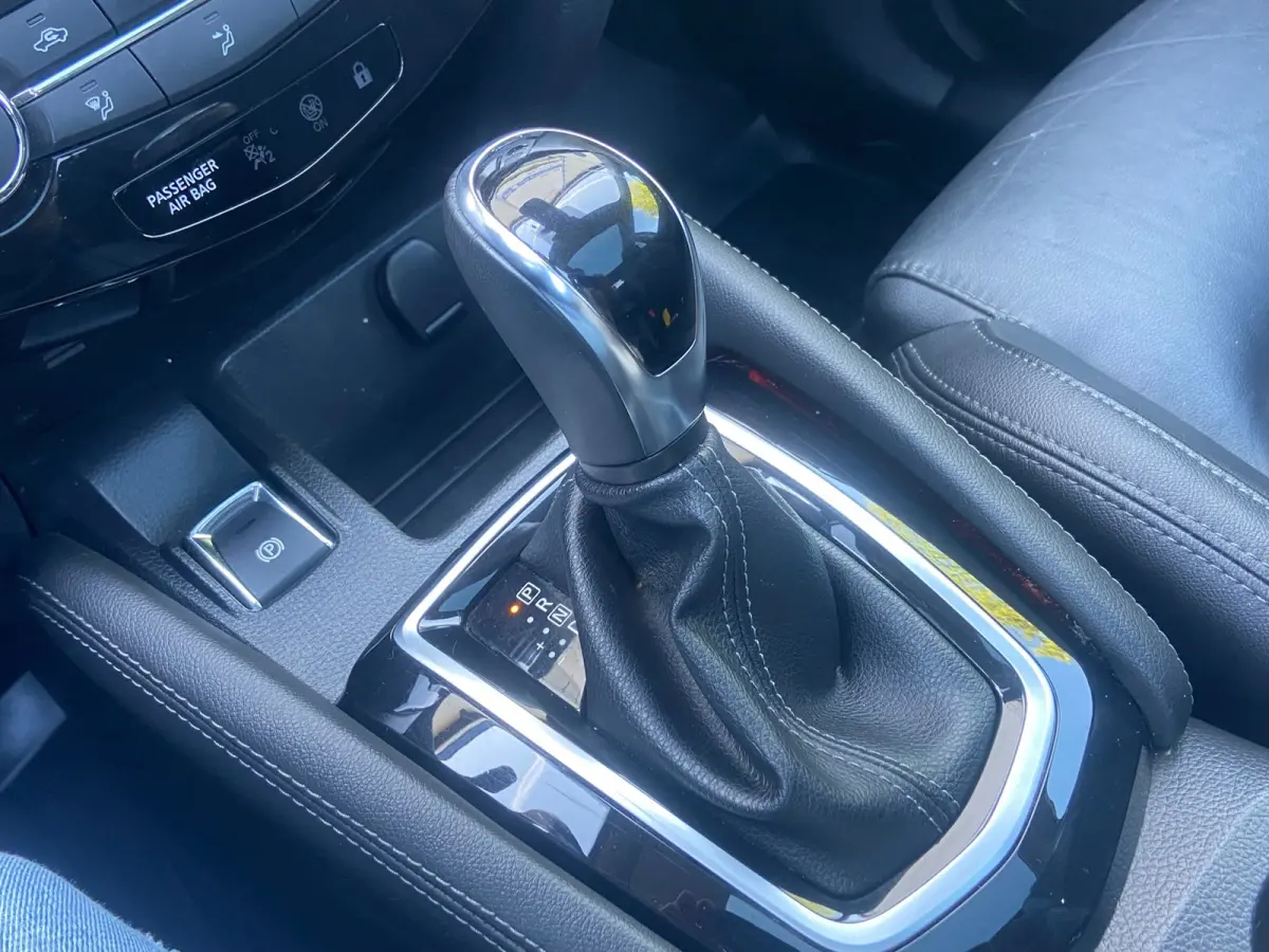 1.2 TEKNA PANO/360CAM/LANE/BLINDSPOT/KEYLESS