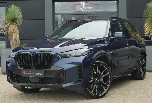 xDrive50e M Sport | 489 PK | Pano | HUD | 360° | Luchtvering | BMW X5 xDrive50e M Sport 489 PK Plug-in Hybrid met 3.0 zescilinder, xDrive, luchtvering, panoramadak, Head-Up Display, 360° c