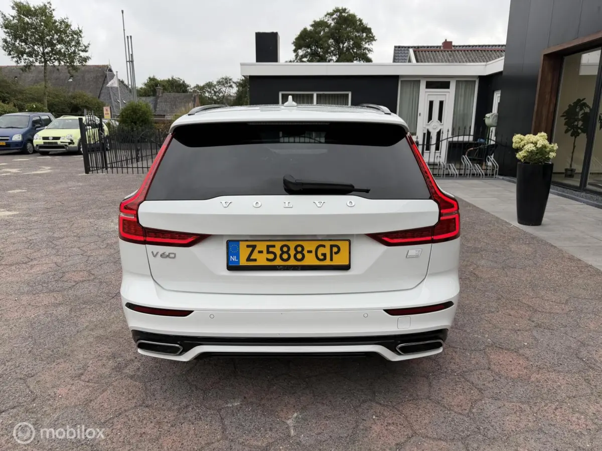 2.0 T8 Recharge AWD R-Design | Clima | Cruise | Carplay | Stoelverwarming | LED V+A | LMV!