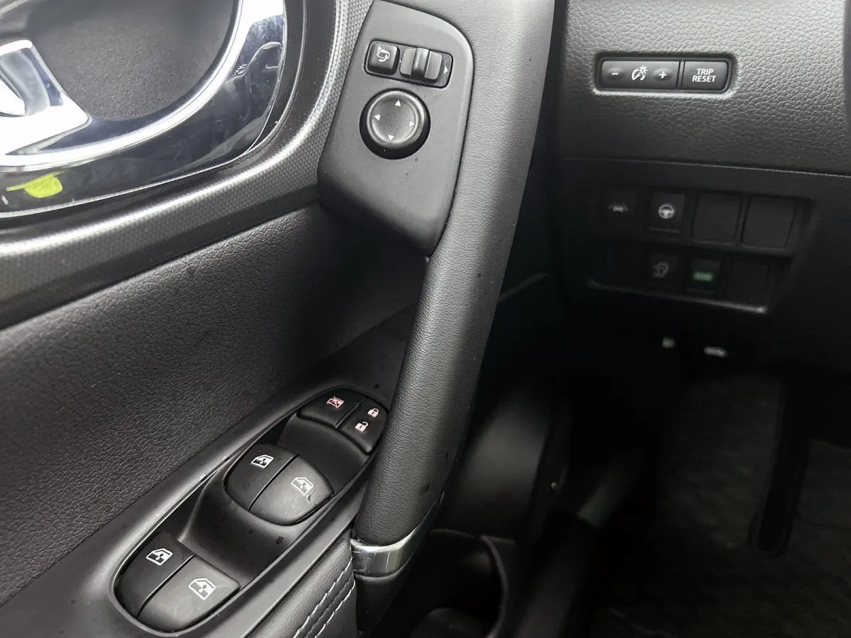 1.3 DIG-T Tekna + | Automaat | Trekhaak | LED | Panoramadak | PDC + Camera | Leer | Bose Audio | Stoelverwarming |