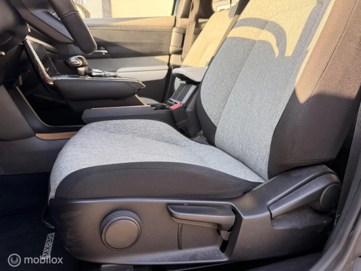 e-SkyActiv 145 Comfort 36 kWh | 98.503 km | SOH 91,8% | CCS |