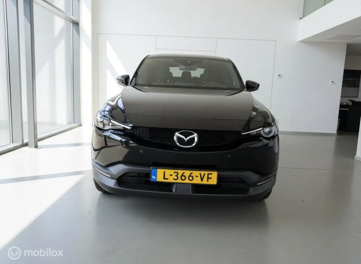 e-SkyActiv 145 Comfort 36 kWh | 98.503 km | SOH 91,8% | CCS |