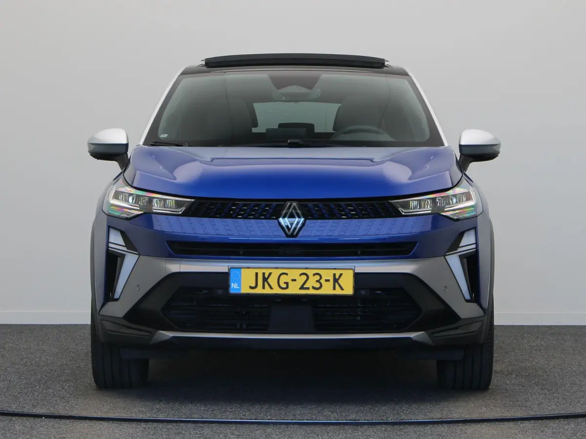 160pk E-Tech full hybrid Esprit Alpine | Schuif/Kanteldak | Adaptive Cruisecontrol | Harman Kardon | Google Navigatie | Stuurverwarming | Lichtmetalen Velgen 19" | Achteruitrijcamera |